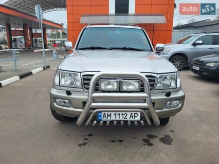 Тойота Ленд Крузер 2003 у Житомирі на Automoto.ua Сірий Тойота Ленд Крузер, об'ємом двигуна 4.7 л та пробігом 384 тис. км за 14500 $, фото 1 на Automoto.ua