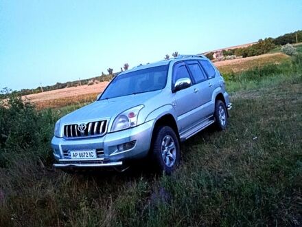 Серый Тойота Ленд Крузер, объемом двигателя 3 л и пробегом 320 тыс. км за 13000 $, фото 1 на Automoto.ua