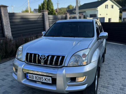 Серый Тойота Ленд Крузер, объемом двигателя 2.69 л и пробегом 311 тыс. км за 11500 $, фото 1 на Automoto.ua