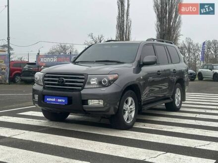 Сірий Тойота Ленд Крузер, об'ємом двигуна 4.7 л та пробігом 395 тис. км за 22000 $, фото 1 на Automoto.ua