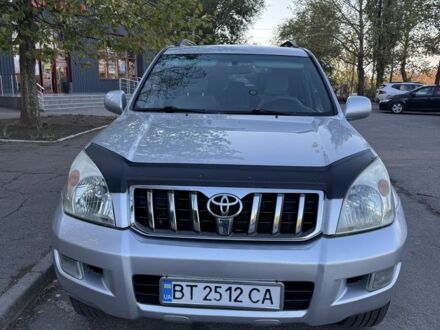 Серый Тойота Ленд Крузер, объемом двигателя 3 л и пробегом 274 тыс. км за 18300 $, фото 1 на Automoto.ua