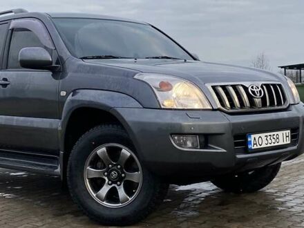 Серый Тойота Ленд Крузер, объемом двигателя 3.96 л и пробегом 387 тыс. км за 19800 $, фото 1 на Automoto.ua