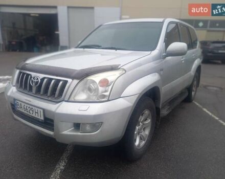 Серый Тойота Ленд Крузер, объемом двигателя 3 л и пробегом 221 тыс. км за 14700 $, фото 1 на Automoto.ua