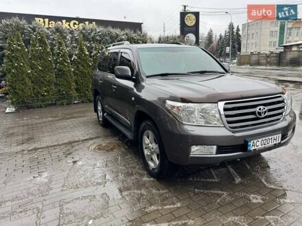 Сірий Тойота Ленд Крузер, об'ємом двигуна 4.5 л та пробігом 225 тис. км за 28000 $, фото 1 на Automoto.ua