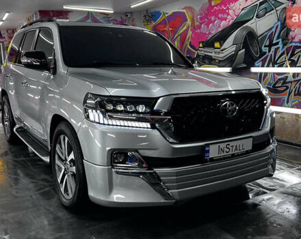Сірий Тойота Ленд Крузер, об'ємом двигуна 0 л та пробігом 170 тис. км за 46500 $, фото 1 на Automoto.ua