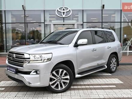 Серый Тойота Ленд Крузер, объемом двигателя 4.46 л и пробегом 261 тыс. км за 45240 $, фото 1 на Automoto.ua