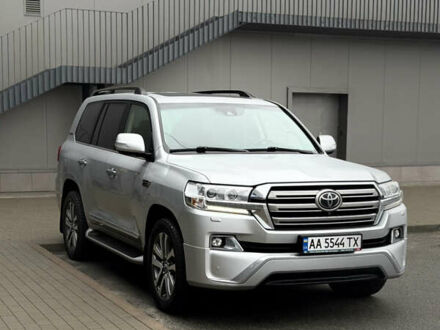 Сірий Тойота Ленд Крузер, об'ємом двигуна 4.46 л та пробігом 237 тис. км за 50500 $, фото 1 на Automoto.ua