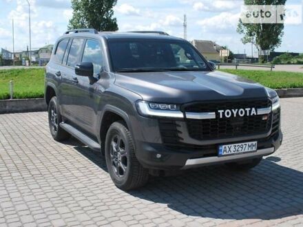 Тойота Ленд Крузер 2022 в Ужгороде на Automoto.ua Серый Тойота Ленд Крузер, объемом двигателя 3.3 л и пробегом 12 тыс. км за 85000 $, фото 1 на Automoto.ua
