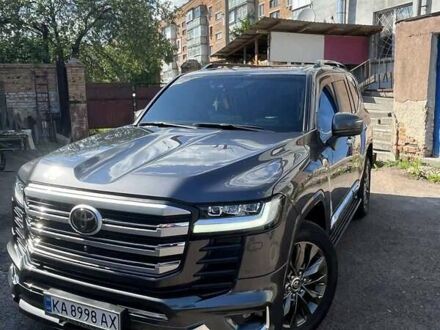 Тойота Ленд Крузер 2022 у Бахмаче на Automoto.ua Сірий Тойота Ленд Крузер, об'ємом двигуна 3.3 л та пробігом 29 тис. км за 86000 $, фото 1 на Automoto.ua