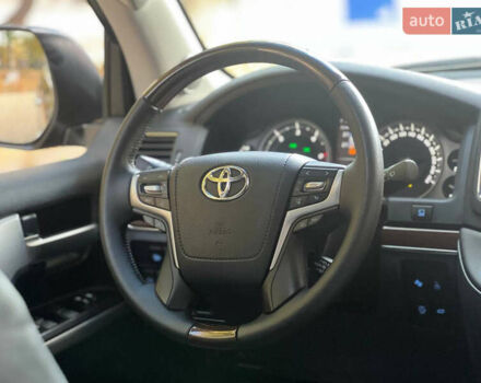 Синий Тойота Ленд Крузер, объемом двигателя 4.46 л и пробегом 230 тыс. км за 43500 $, фото 30 на Automoto.ua