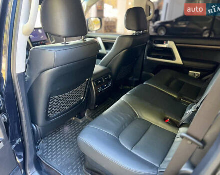 Синий Тойота Ленд Крузер, объемом двигателя 4.46 л и пробегом 230 тыс. км за 43500 $, фото 19 на Automoto.ua