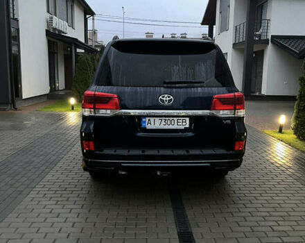 Синий Тойота Ленд Крузер, объемом двигателя 4.46 л и пробегом 183 тыс. км за 53500 $, фото 4 на Automoto.ua