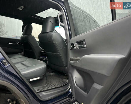 Синій Тойота Ленд Крузер, об'ємом двигуна 3.35 л та пробігом 55 тис. км за 73800 $, фото 48 на Automoto.ua