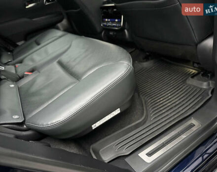 Синій Тойота Ленд Крузер, об'ємом двигуна 3.35 л та пробігом 55 тис. км за 73800 $, фото 53 на Automoto.ua