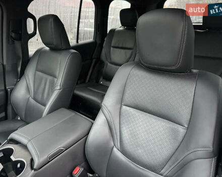 Синій Тойота Ленд Крузер, об'ємом двигуна 3.35 л та пробігом 55 тис. км за 73800 $, фото 36 на Automoto.ua