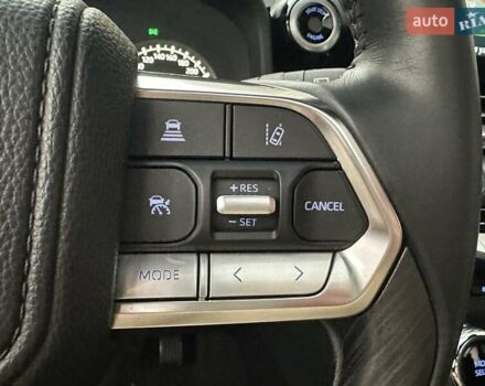 Синій Тойота Ленд Крузер, об'ємом двигуна 3.3 л та пробігом 50 тис. км за 79500 $, фото 52 на Automoto.ua