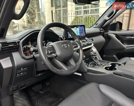 Синій Тойота Ленд Крузер, об'ємом двигуна 3.3 л та пробігом 50 тис. км за 79500 $, фото 35 на Automoto.ua