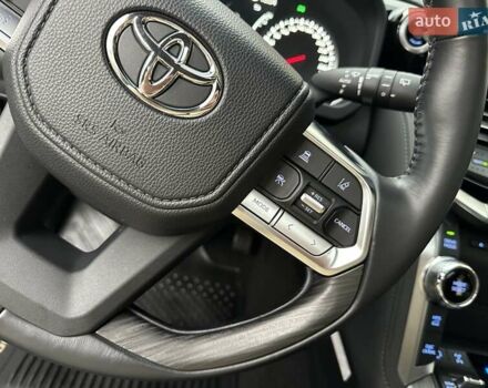 Синій Тойота Ленд Крузер, об'ємом двигуна 3.3 л та пробігом 50 тис. км за 79500 $, фото 41 на Automoto.ua