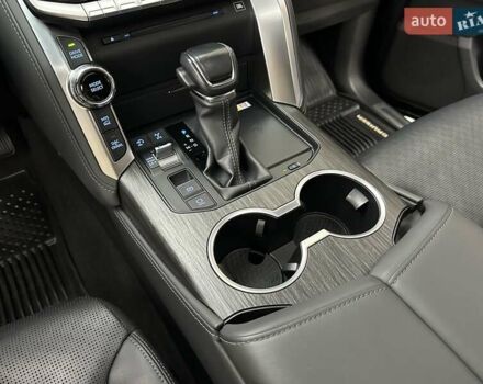 Синій Тойота Ленд Крузер, об'ємом двигуна 3.3 л та пробігом 50 тис. км за 79500 $, фото 58 на Automoto.ua