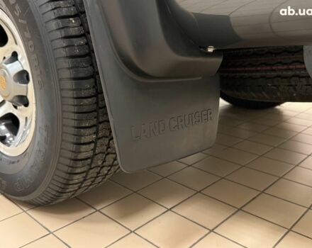 Зелений Тойота Ленд Крузер, об'ємом двигуна 4.2 л та пробігом 4 тис. км за 81890 $, фото 56 на Automoto.ua