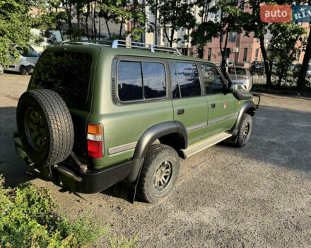 Зеленый Тойота Ленд Крузер, объемом двигателя 4.5 л и пробегом 400 тыс. км за 10500 $, фото 5 на Automoto.ua