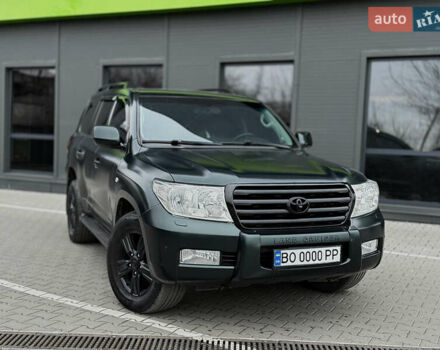 Зеленый Тойота Ленд Крузер, объемом двигателя 4.5 л и пробегом 267 тыс. км за 22999 $, фото 5 на Automoto.ua