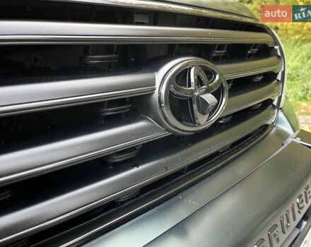 Зеленый Тойота Ленд Крузер, объемом двигателя 4.5 л и пробегом 235 тыс. км за 23500 $, фото 33 на Automoto.ua