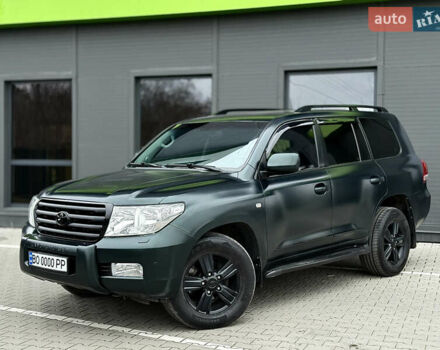 Зеленый Тойота Ленд Крузер, объемом двигателя 4.5 л и пробегом 267 тыс. км за 22999 $, фото 14 на Automoto.ua
