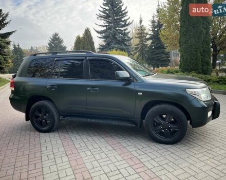 Зеленый Тойота Ленд Крузер, объемом двигателя 4.5 л и пробегом 235 тыс. км за 23500 $, фото 16 на Automoto.ua