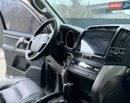 Зеленый Тойота Ленд Крузер, объемом двигателя 4.5 л и пробегом 267 тыс. км за 22999 $, фото 38 на Automoto.ua