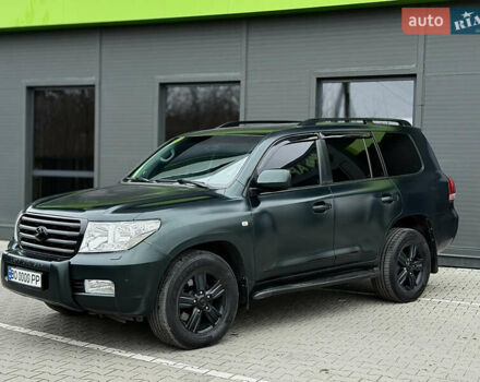 Зеленый Тойота Ленд Крузер, объемом двигателя 4.5 л и пробегом 267 тыс. км за 22999 $, фото 26 на Automoto.ua