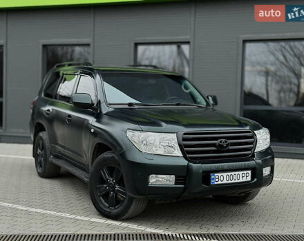 Зеленый Тойота Ленд Крузер, объемом двигателя 4.5 л и пробегом 267 тыс. км за 22999 $, фото 10 на Automoto.ua