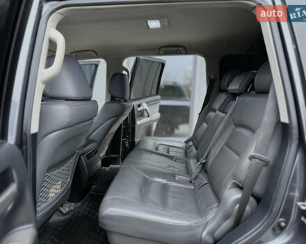 Зеленый Тойота Ленд Крузер, объемом двигателя 4.5 л и пробегом 267 тыс. км за 22999 $, фото 43 на Automoto.ua