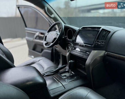 Зеленый Тойота Ленд Крузер, объемом двигателя 4.5 л и пробегом 267 тыс. км за 22999 $, фото 36 на Automoto.ua