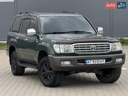Тойота Ленд Крузер 1999 у Івано-Франківську на Automoto.ua Зелений Тойота Ленд Крузер, об'ємом двигуна 4.7 л та пробігом 330 тис. км за 9900 $, фото 1 на Automoto.ua