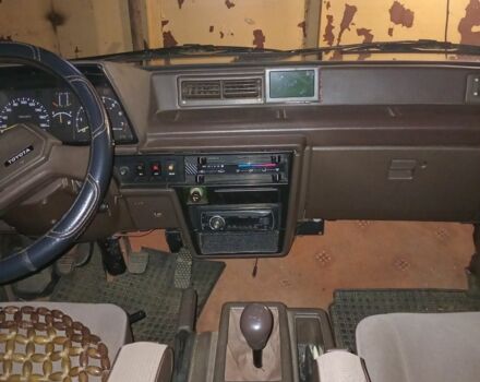 Сірий Тойота Літ Айс, об'ємом двигуна 2 л та пробігом 282 тис. км за 2130 $, фото 3 на Automoto.ua