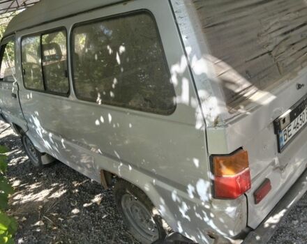 Серый Тойота Лит Айс, объемом двигателя 1.5 л и пробегом 300 тыс. км за 1200 $, фото 4 на Automoto.ua