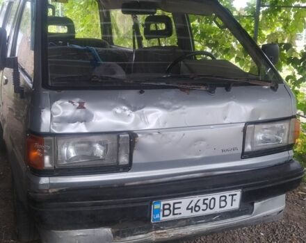 Серый Тойота Лит Айс, объемом двигателя 1.5 л и пробегом 300 тыс. км за 1200 $, фото 1 на Automoto.ua