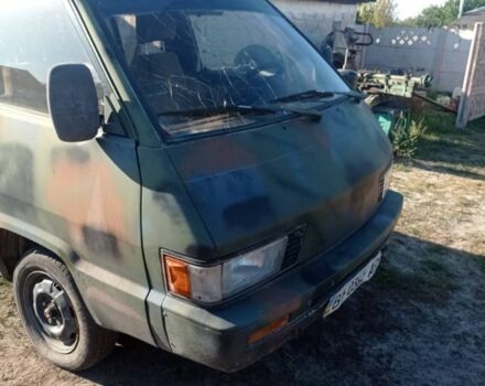 Серый Тойота Лит Айс, объемом двигателя 2 л и пробегом 300 тыс. км за 1000 $, фото 1 на Automoto.ua