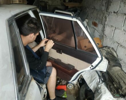 Белый Тойота Марк 2, объемом двигателя 2 л и пробегом 400 тыс. км за 1000 $, фото 15 на Automoto.ua