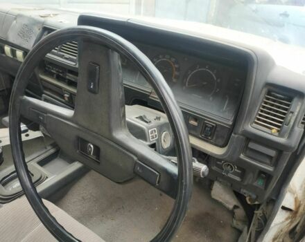 Белый Тойота Марк 2, объемом двигателя 2 л и пробегом 400 тыс. км за 1000 $, фото 9 на Automoto.ua