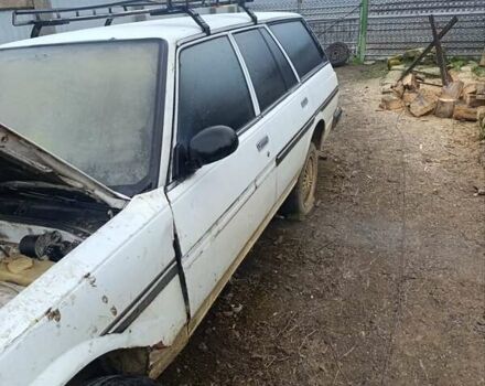 Белый Тойота Марк 2, объемом двигателя 1.8 л и пробегом 300 тыс. км за 450 $, фото 2 на Automoto.ua