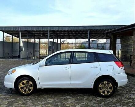 Белый Тойота Матрикс, объемом двигателя 1.8 л и пробегом 260 тыс. км за 55000 $, фото 3 на Automoto.ua