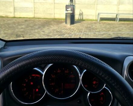 Білий Тойота Matrix, об'ємом двигуна 1.8 л та пробігом 260 тис. км за 55000 $, фото 8 на Automoto.ua