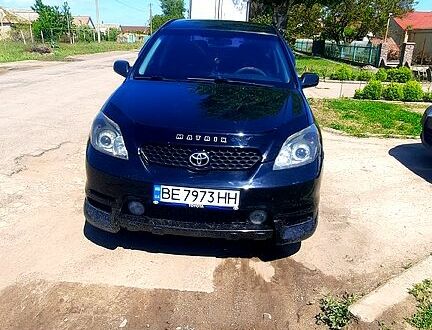 Чорний Тойота Matrix, об'ємом двигуна 1.8 л та пробігом 153 тис. км за 5500 $, фото 1 на Automoto.ua