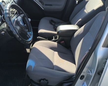 Сірий Тойота Matrix, об'ємом двигуна 1.8 л та пробігом 250 тис. км за 3700 $, фото 6 на Automoto.ua