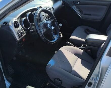 Серый Тойота Матрикс, объемом двигателя 1.8 л и пробегом 250 тыс. км за 3700 $, фото 1 на Automoto.ua