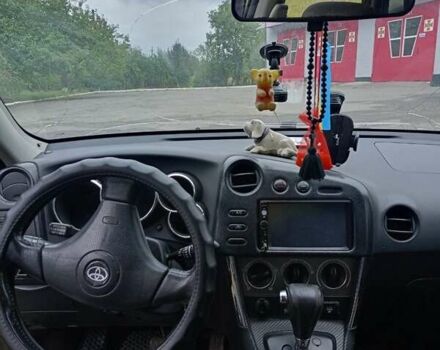 Сірий Тойота Matrix, об'ємом двигуна 1.79 л та пробігом 252 тис. км за 4600 $, фото 5 на Automoto.ua