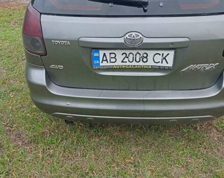 Сірий Тойота Matrix, об'ємом двигуна 1.79 л та пробігом 252 тис. км за 4600 $, фото 3 на Automoto.ua