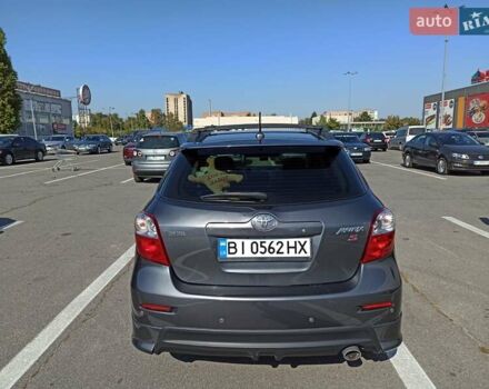 Сірий Тойота Matrix, об'ємом двигуна 2.36 л та пробігом 153 тис. км за 10300 $, фото 4 на Automoto.ua
